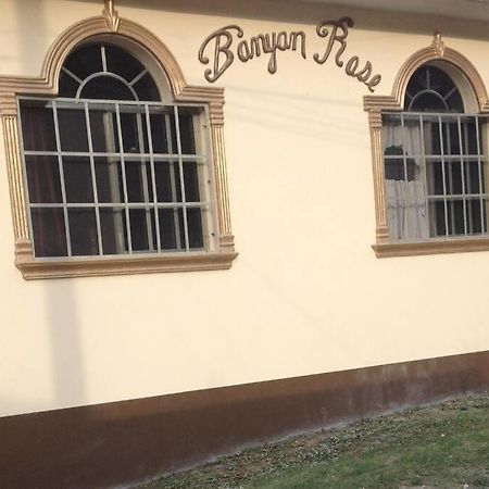 Banyan Rose Apartment Orange Walk Екстериор снимка
