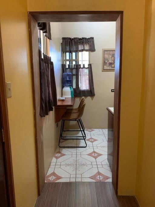 Banyan Rose Apartment Orange Walk Екстериор снимка