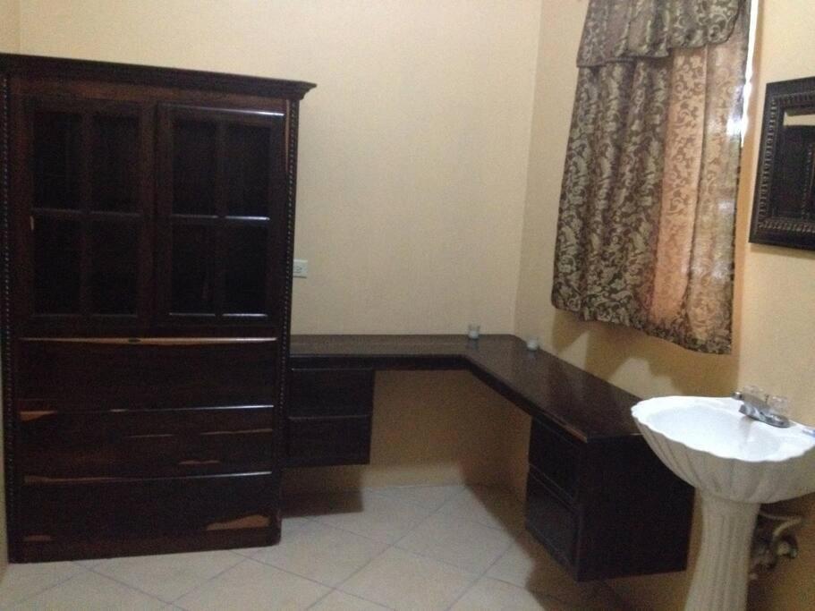 Banyan Rose Apartment Orange Walk Екстериор снимка