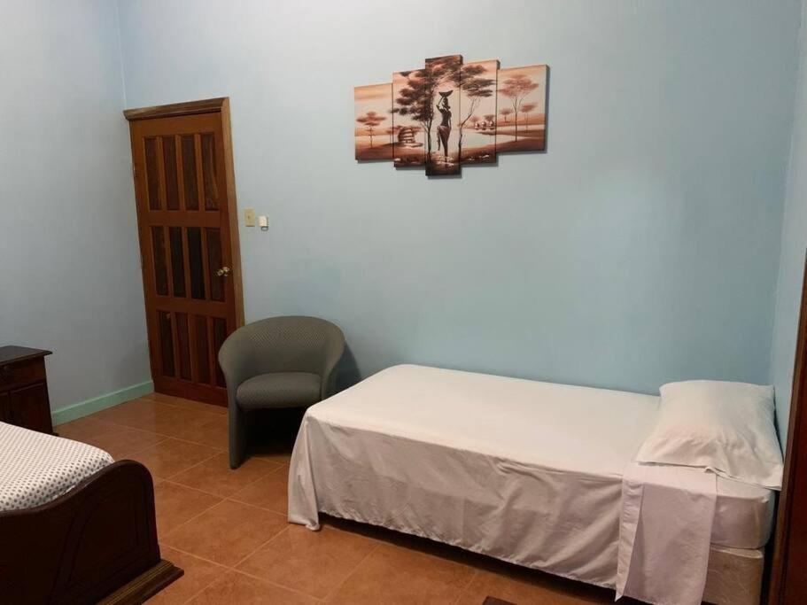 Banyan Rose Apartment Orange Walk Екстериор снимка